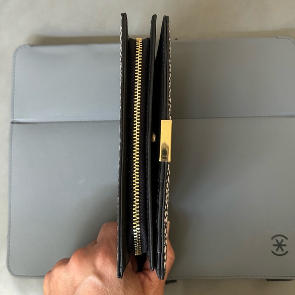 ❤️Vince Camuto Leather Wallet NWT - Picture 6 of 9